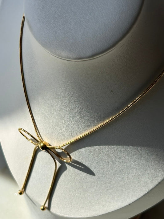 Bow Necklace