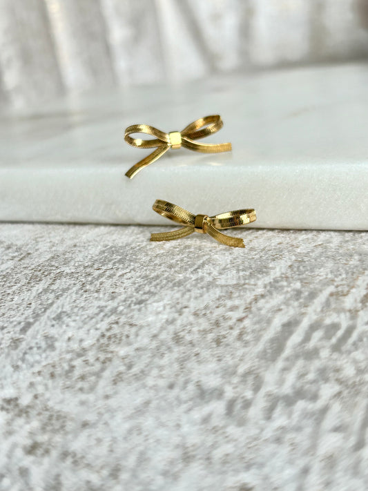 Ophelia - Baby Bow Studs